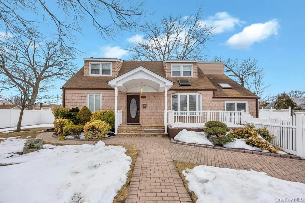 361 S 16th Street Lindenhurst, NY 11757