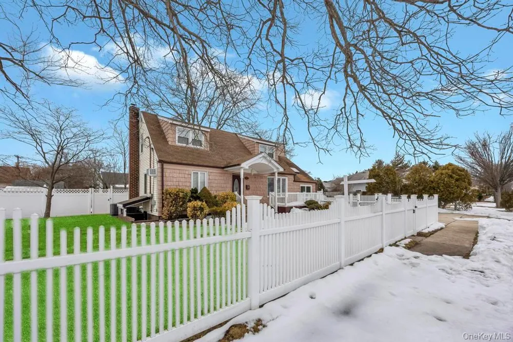 361 S 16th Street Lindenhurst, NY 11757