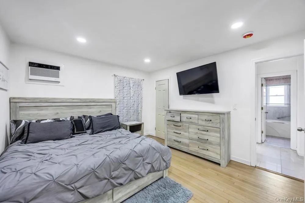 361 S 16th Street Lindenhurst, NY 11757
