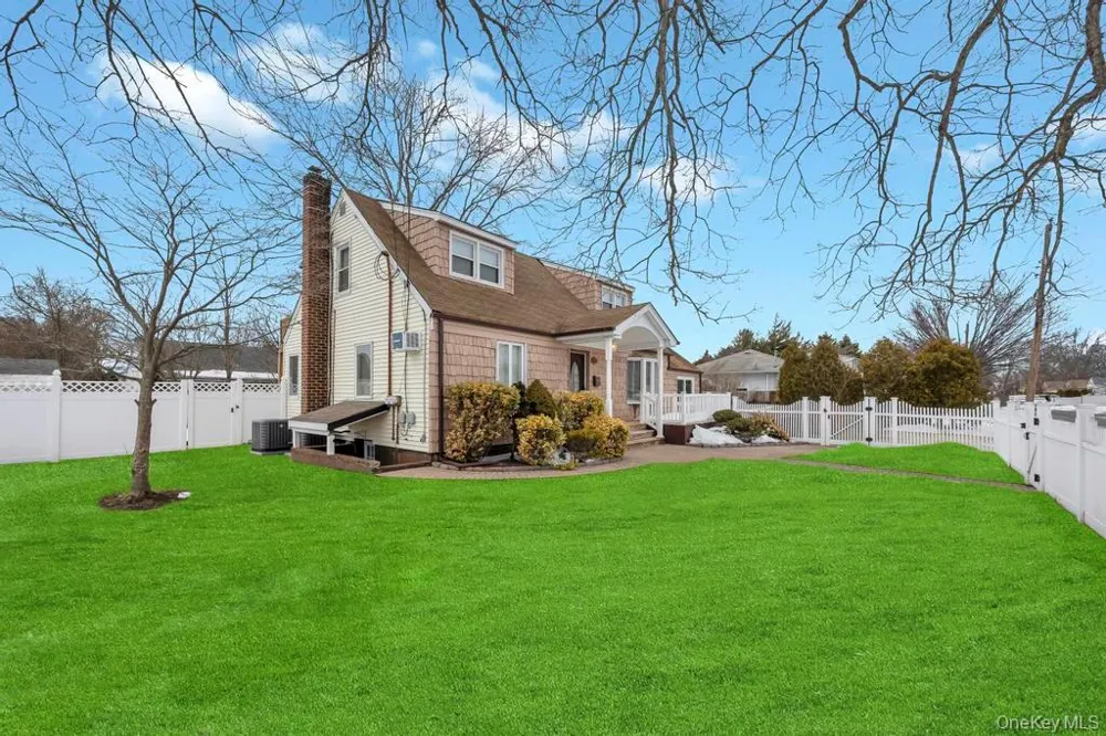 361 S 16th Street Lindenhurst, NY 11757