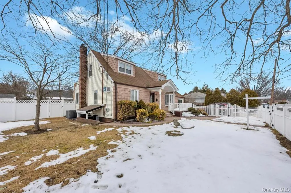 361 S 16th Street Lindenhurst, NY 11757
