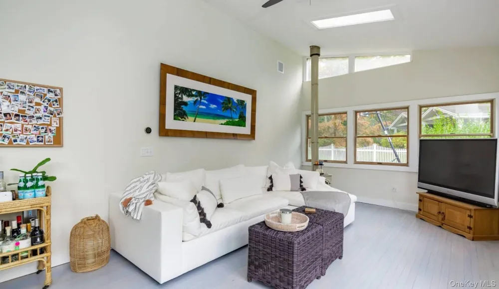 45 Sherwood Road Hampton Bays, NY 11946
