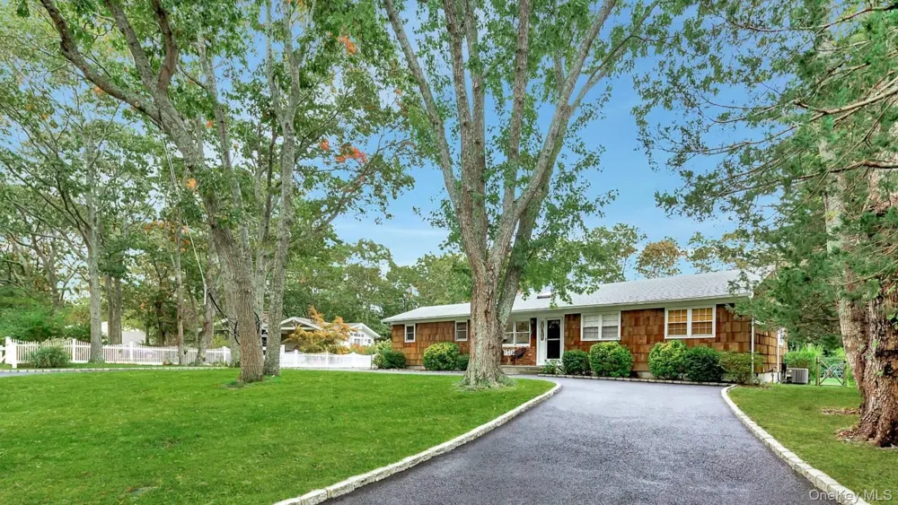 45 Sherwood Road Hampton Bays, NY 11946