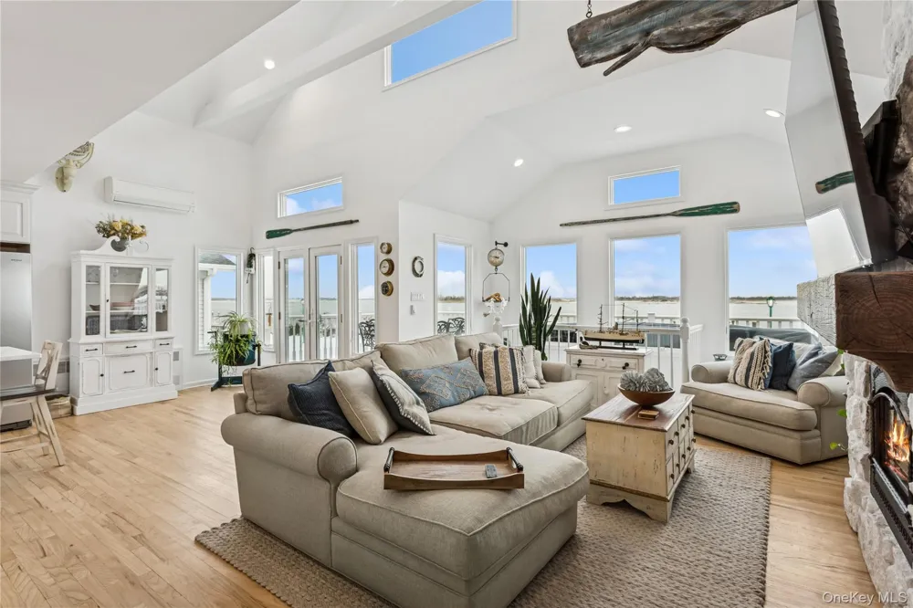 246 W Bay Drive Long Beach, NY 11561