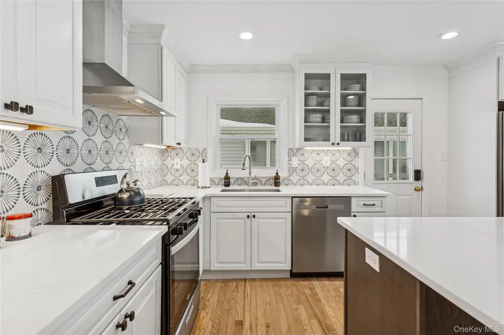 246 W Bay Drive Long Beach, NY 11561