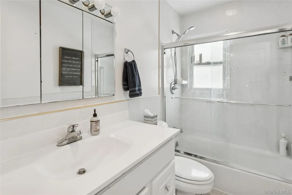 246 W Bay Drive Long Beach, NY 11561