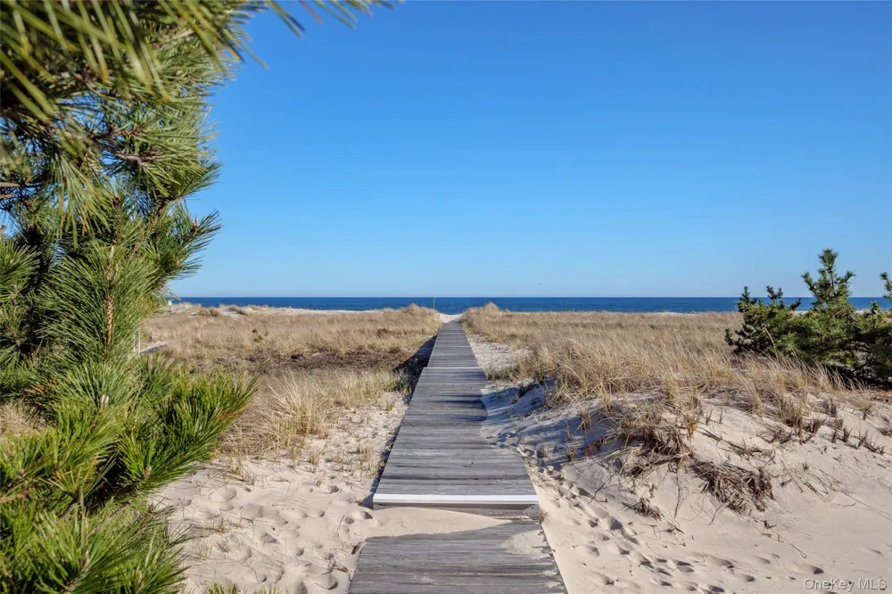 274 Dune Road #19 Westhampton Beach, NY 11978