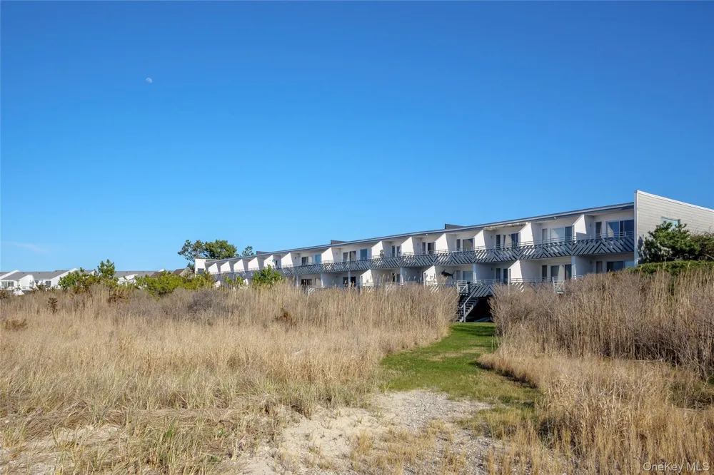 274 Dune Road #19 Westhampton Beach, NY 11978