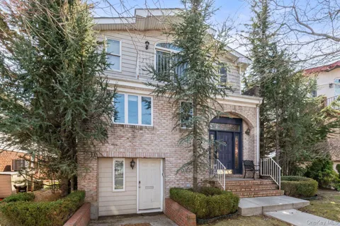 607 Lanett Avenue