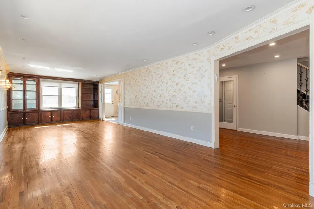607 Lanett Avenue Far Rockaway, NY 11691