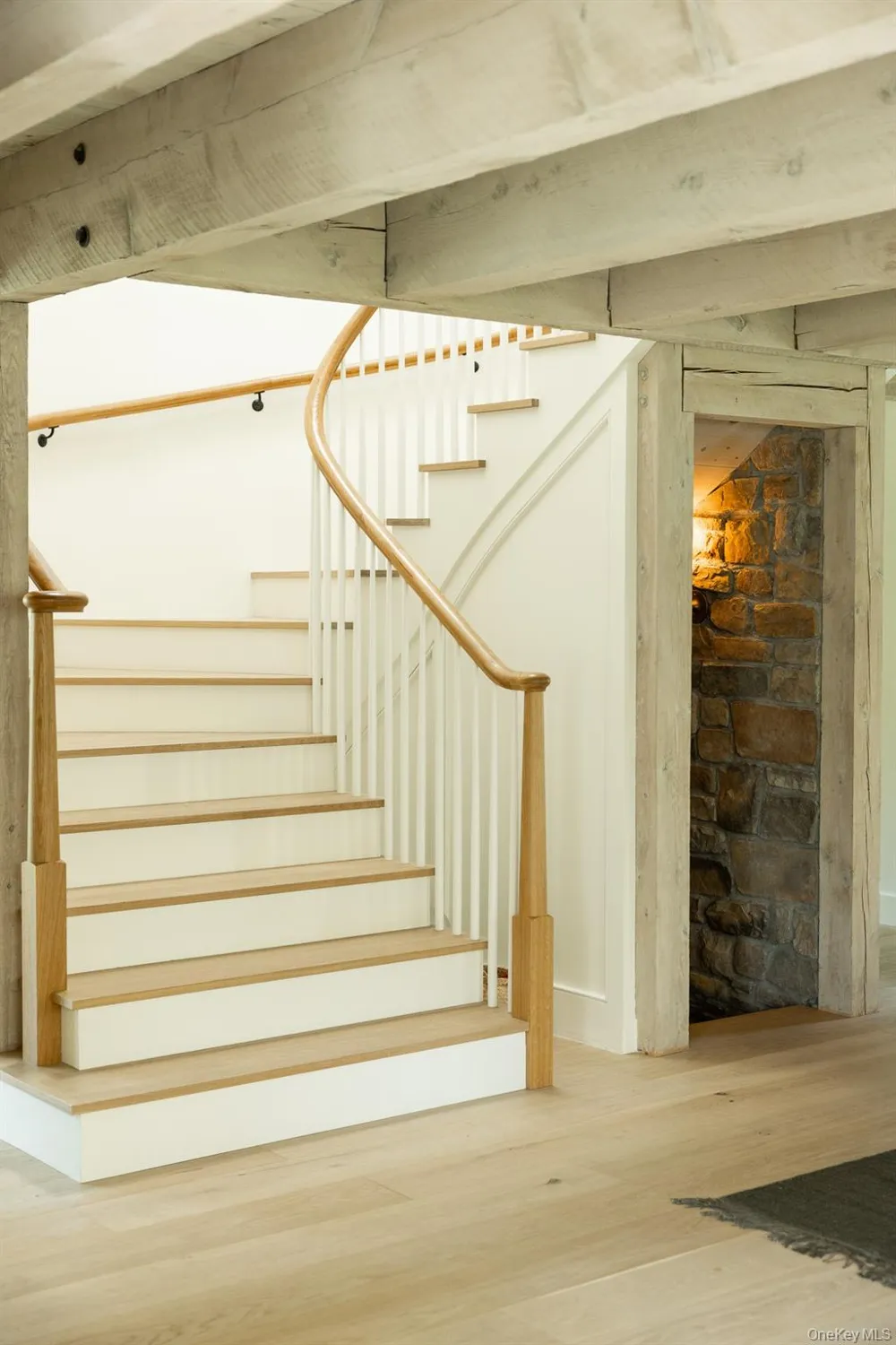 4-6 Old Primrose Hill Road Rhinebeck, NY 12572