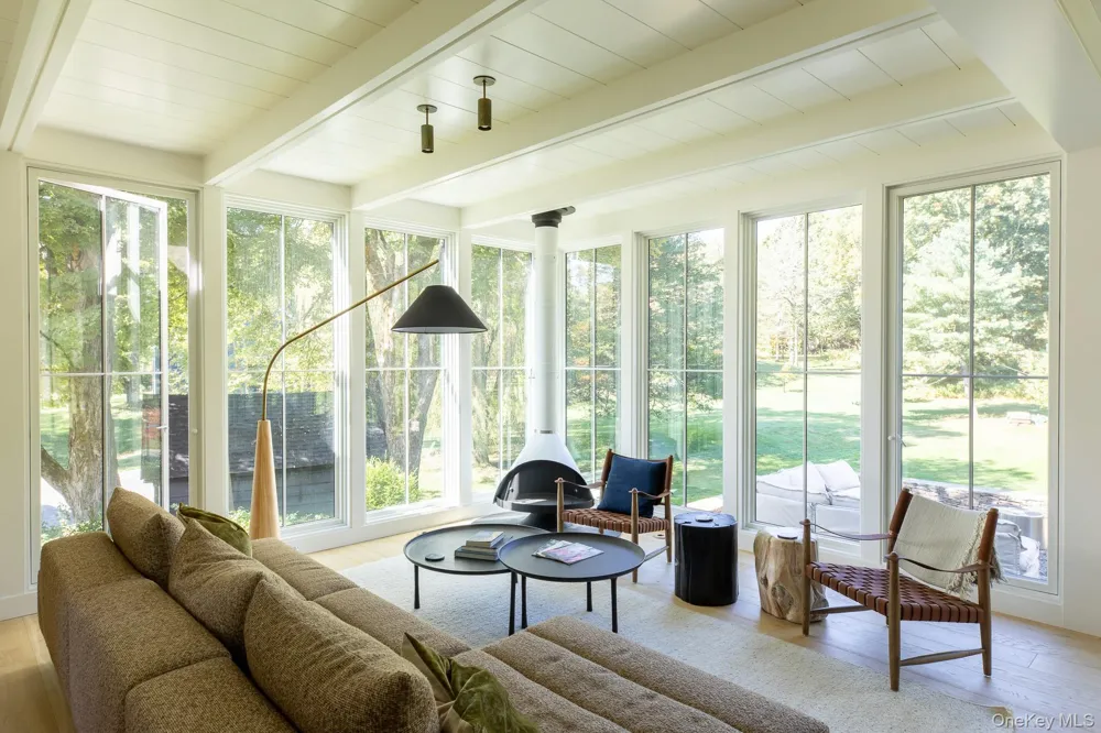 4-6 Old Primrose Hill Road Rhinebeck, NY 12572