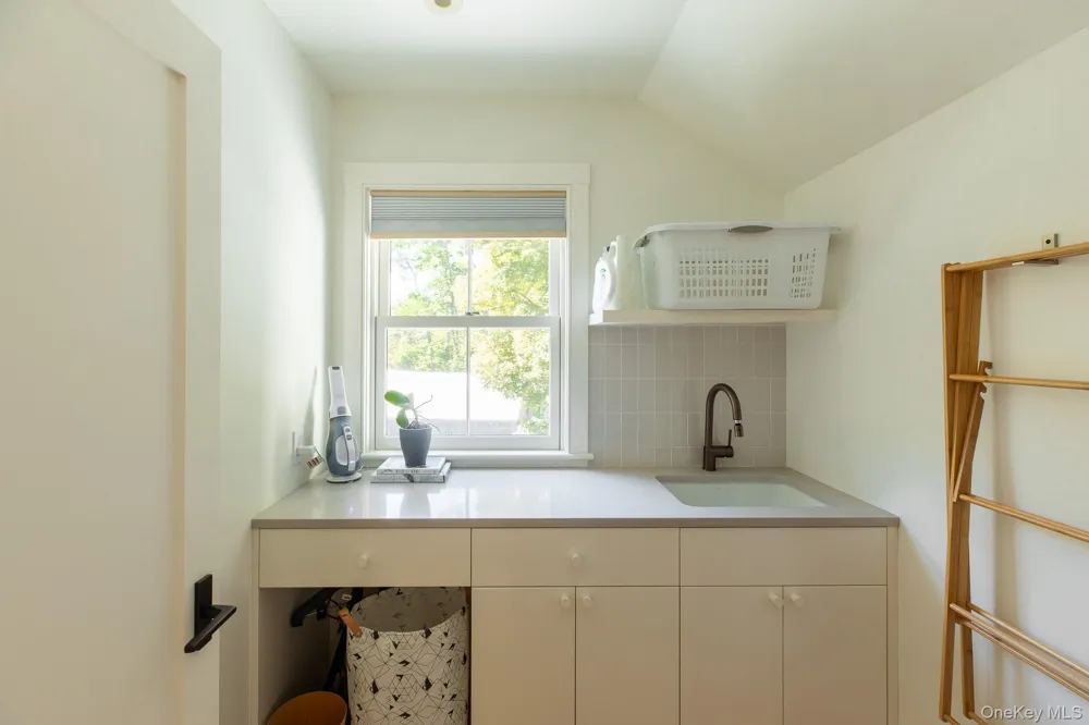 4-6 Old Primrose Hill Road Rhinebeck, NY 12572