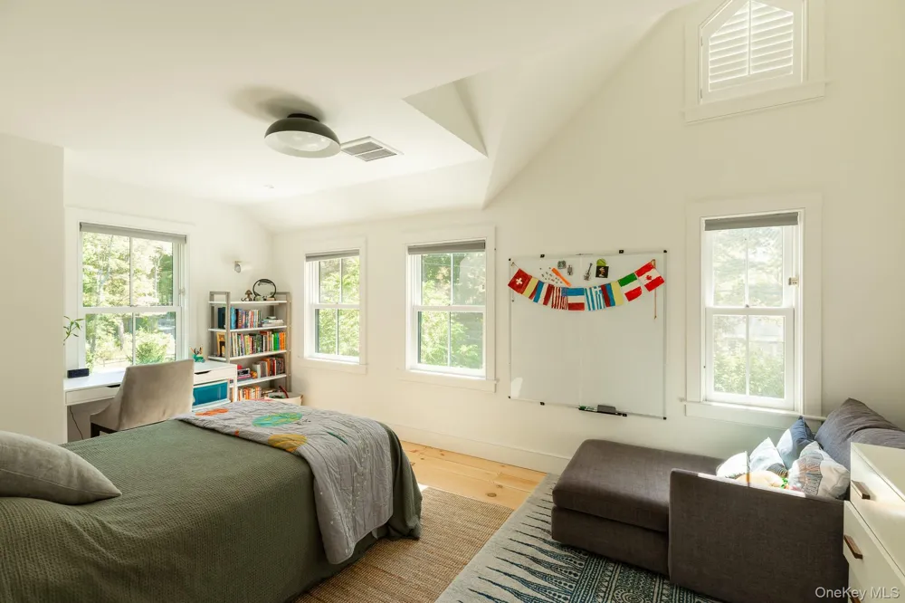 4-6 Old Primrose Hill Road Rhinebeck, NY 12572