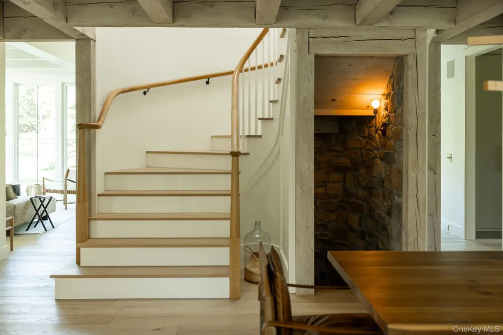 4-6 Old Primrose Hill Road Rhinebeck, NY 12572