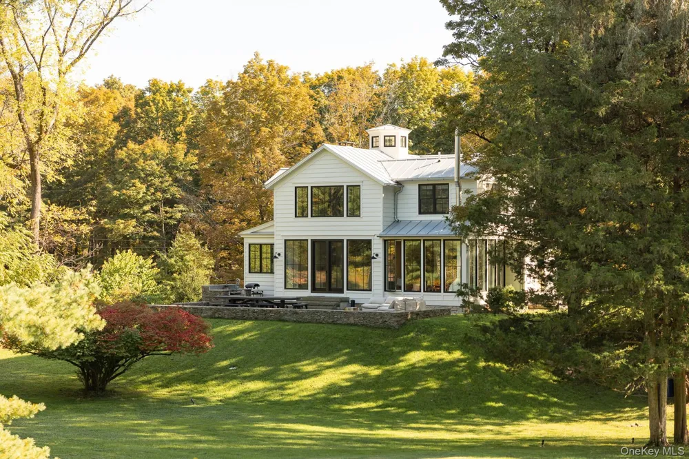 4-6 Old Primrose Hill Road Rhinebeck, NY 12572