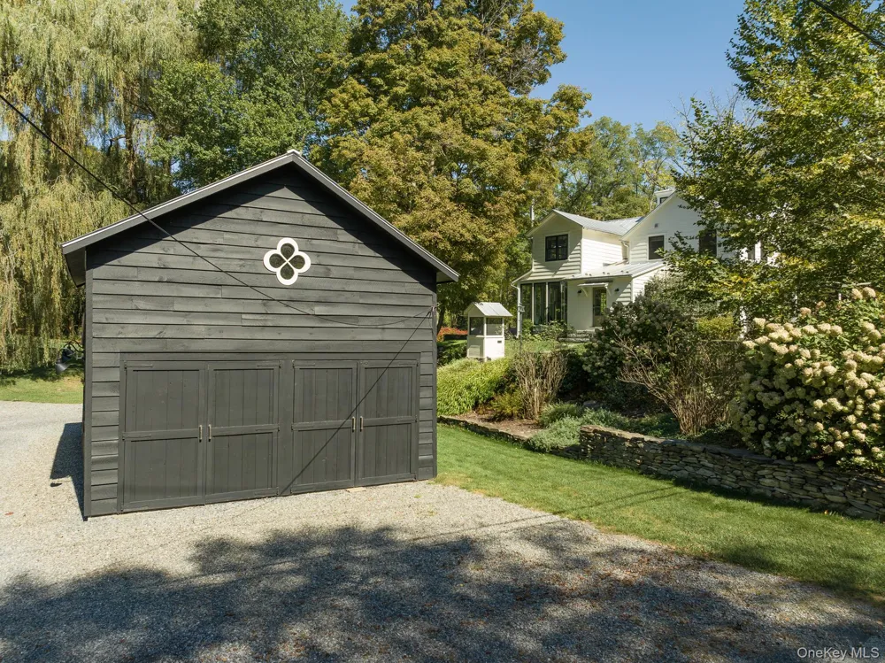 4-6 Old Primrose Hill Road Rhinebeck, NY 12572