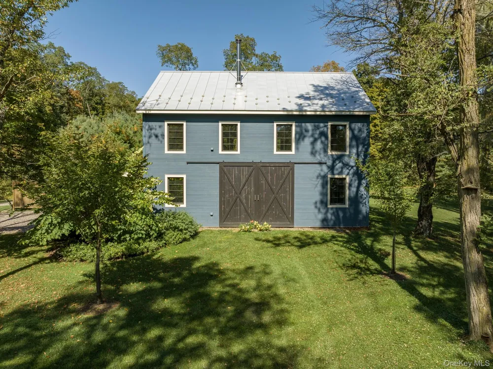 4-6 Old Primrose Hill Road Rhinebeck, NY 12572