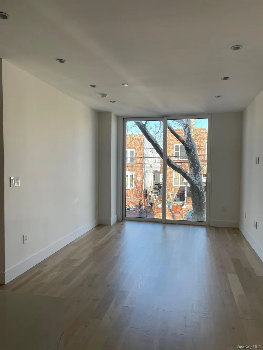 19-14 21st Road #2A Astoria, NY 11105