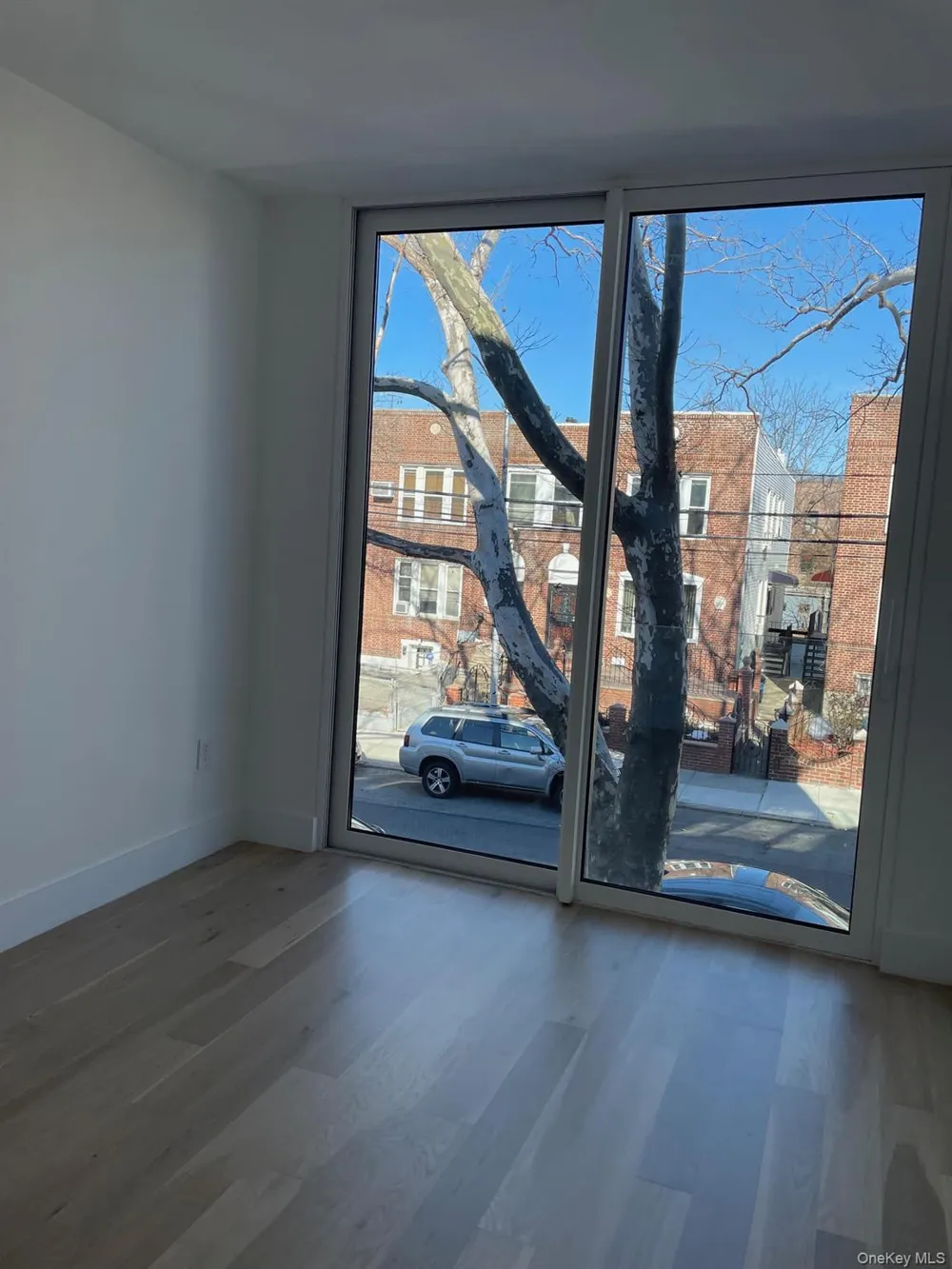19-14 21st Road #2A Astoria, NY 11105