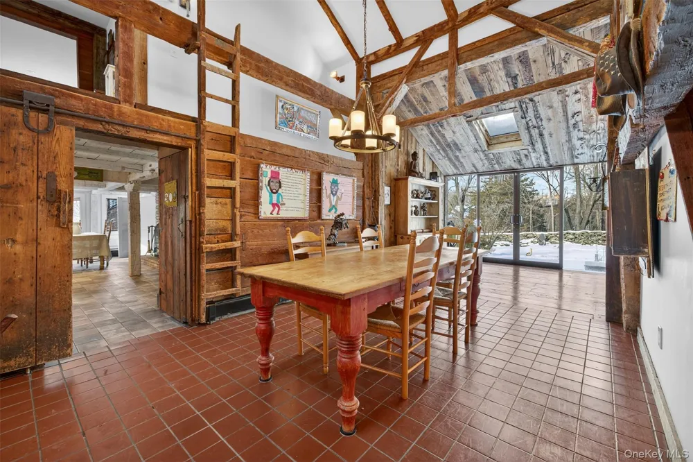 101 Drake Road Pleasant Valley, NY 12569