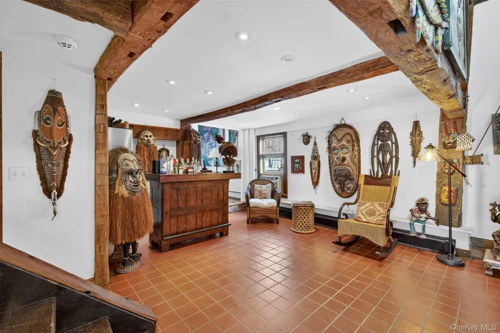 101 Drake Road Pleasant Valley, NY 12569