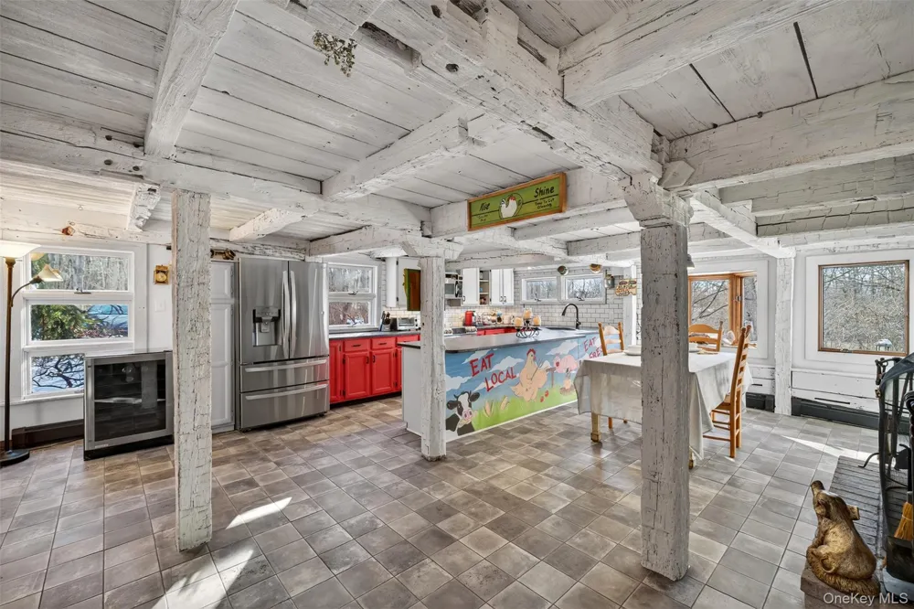 101 Drake Road Pleasant Valley, NY 12569