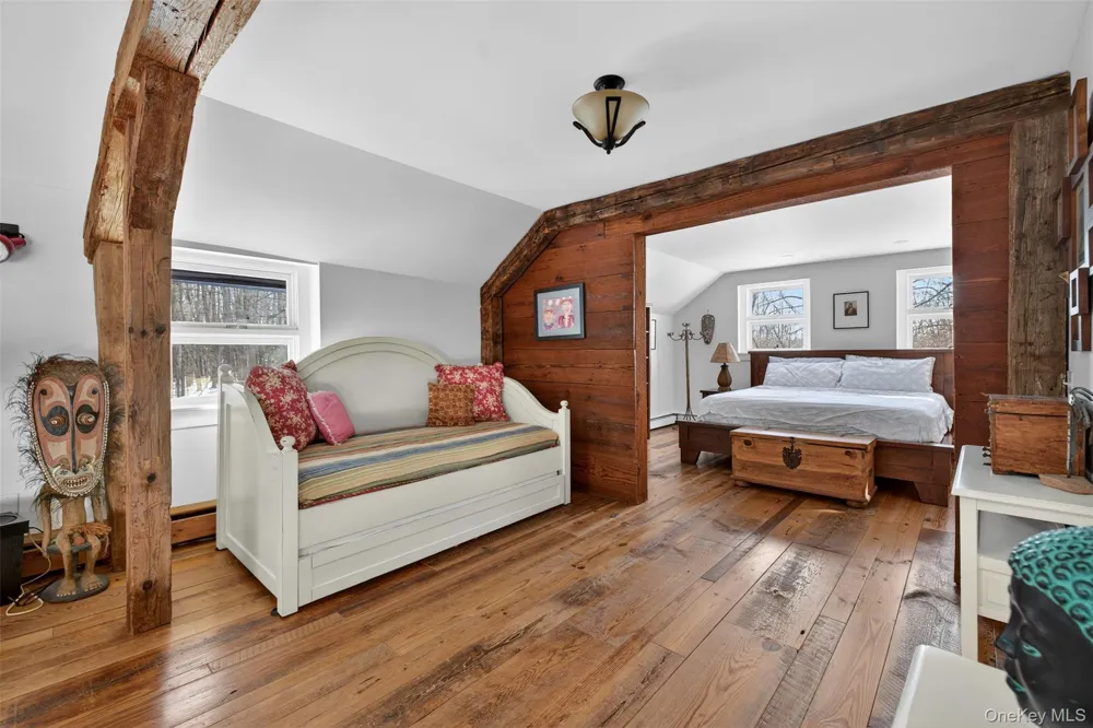 101 Drake Road Pleasant Valley, NY 12569