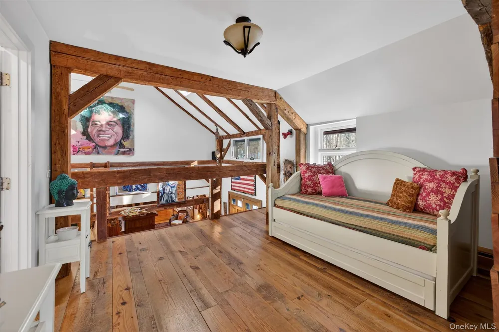 101 Drake Road Pleasant Valley, NY 12569