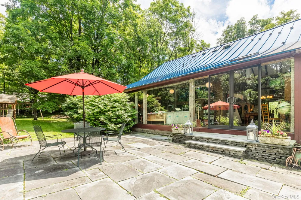 101 Drake Road Pleasant Valley, NY 12569