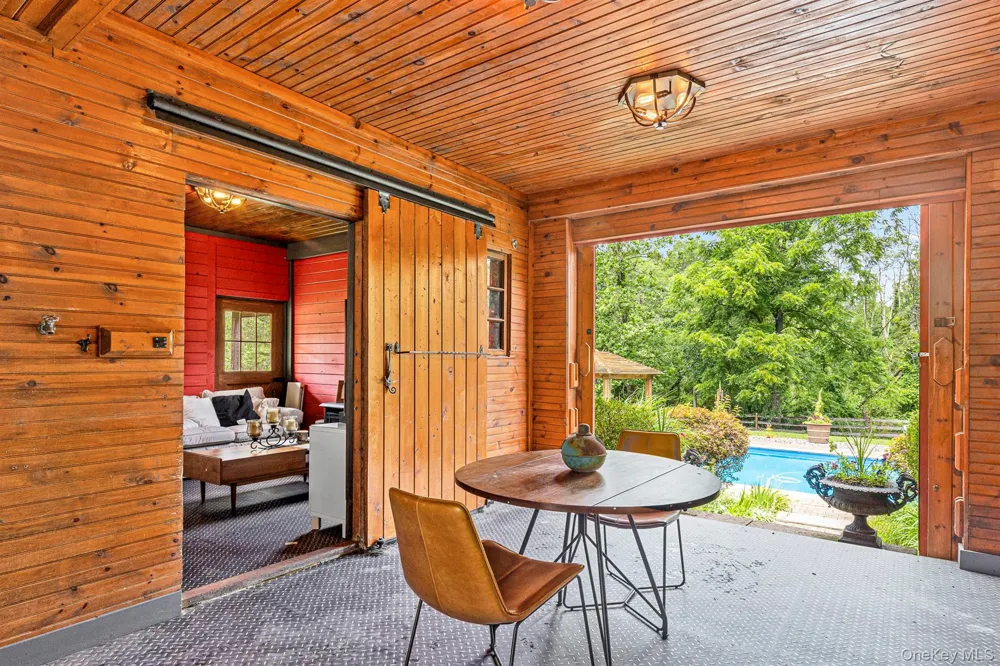 101 Drake Road Pleasant Valley, NY 12569