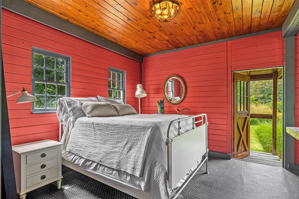 101 Drake Road Pleasant Valley, NY 12569