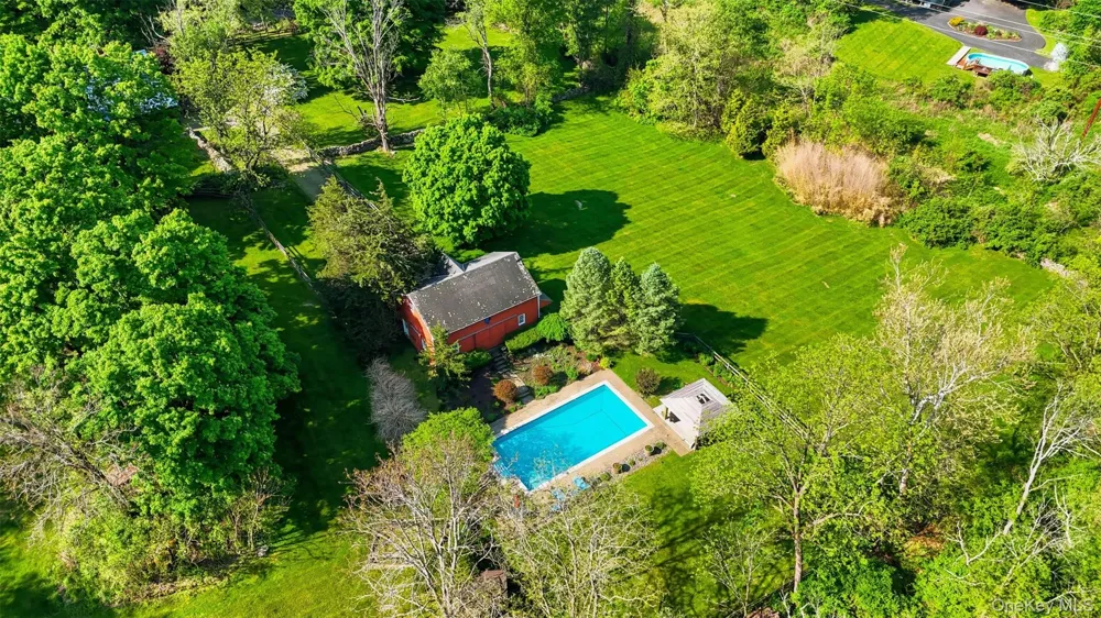 101 Drake Road Pleasant Valley, NY 12569