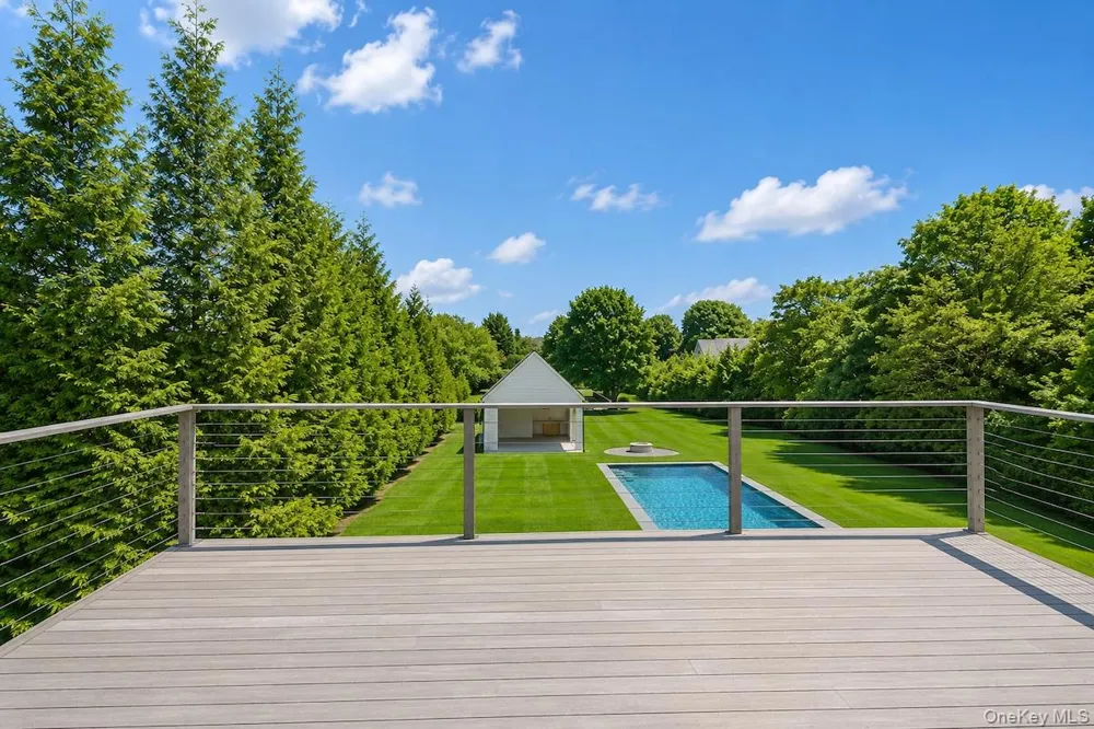 50 Tuckahoe Lane Southampton, NY 11968