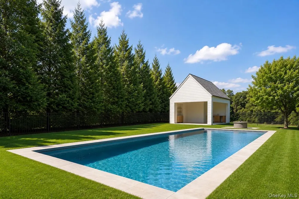 50 Tuckahoe Lane Southampton, NY 11968