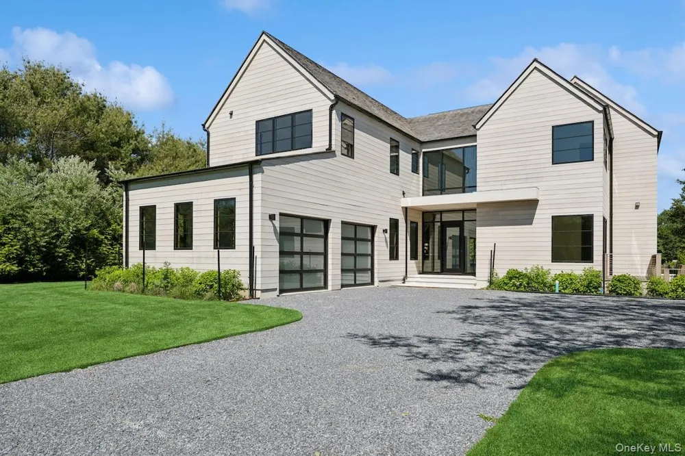 50 Tuckahoe Lane Southampton, NY 11968