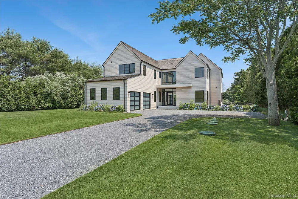 50 Tuckahoe Lane Southampton, NY 11968