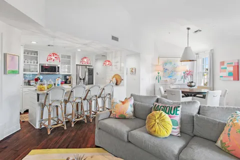 34 Barrett Square #3D