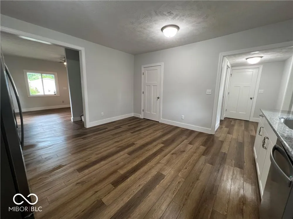 307 E Wall Street Advance, IN 46102