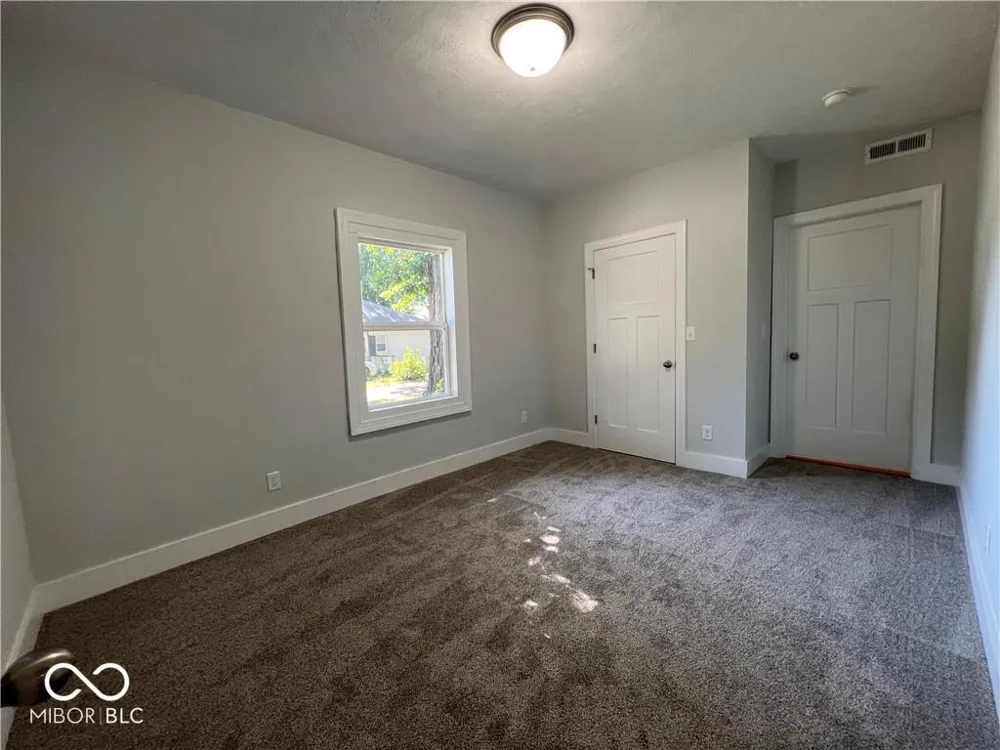 307 E Wall Street Advance, IN 46102