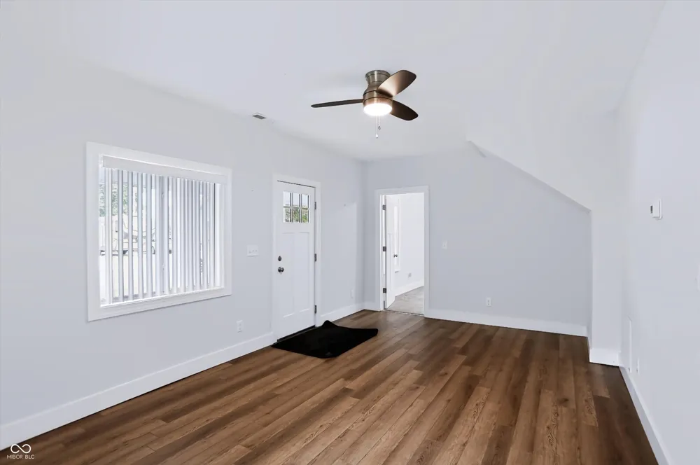 307 E Wall Street Advance, IN 46102