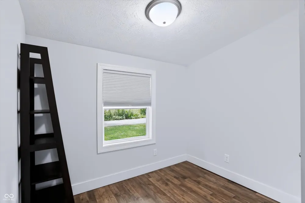 307 E Wall Street Advance, IN 46102