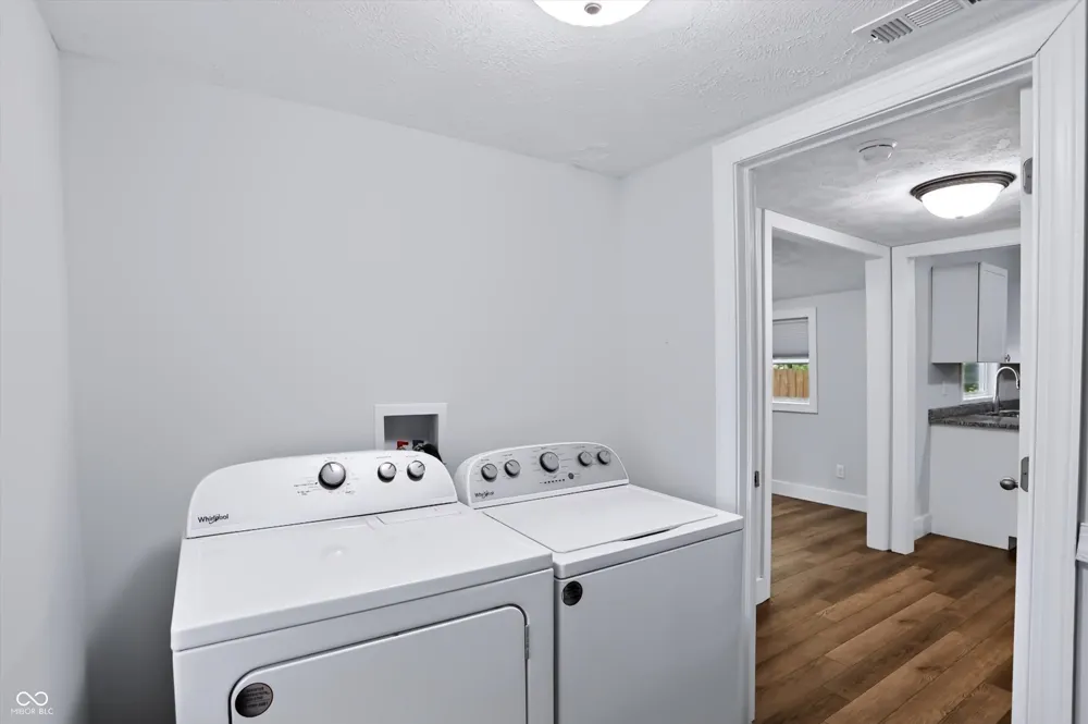 307 E Wall Street Advance, IN 46102