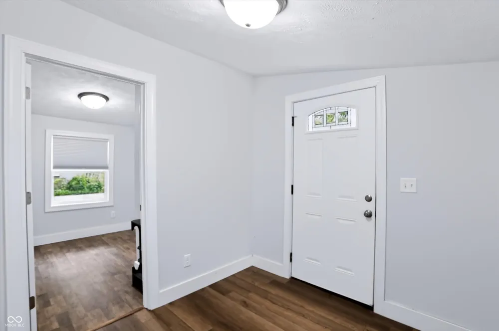 307 E Wall Street Advance, IN 46102