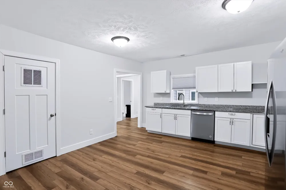 307 E Wall Street Advance, IN 46102