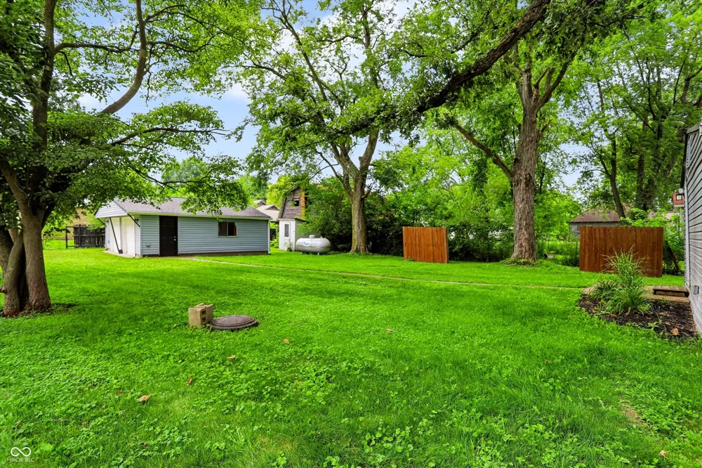 307 E Wall Street Advance, IN 46102