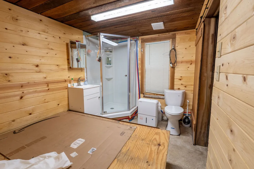 3795 Wayland Springs Rd Iron City, TN 38463