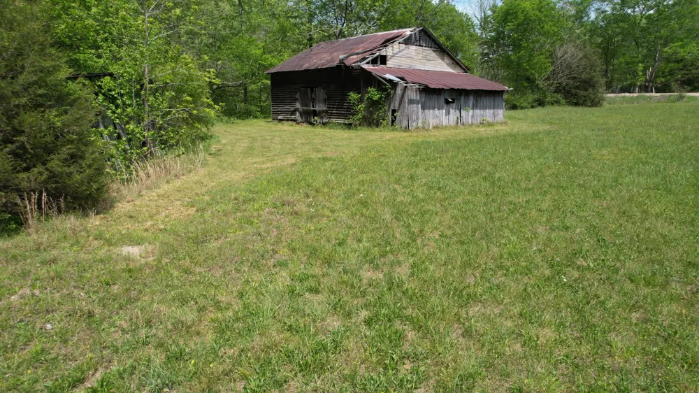 3795 Wayland Springs Rd Iron City, TN 38463