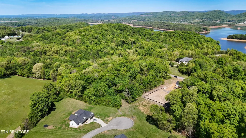 6312 Turners Pond Tr Russellville, TN 37860