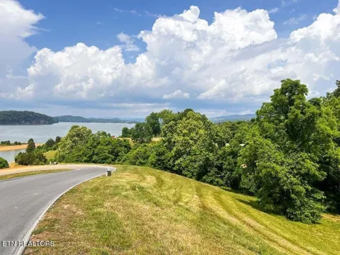 6377 Coves Edge Tr
